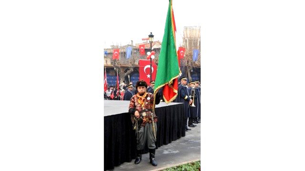 Gaziantep\'in Kurtuluşu Törenlerle Kutlandı