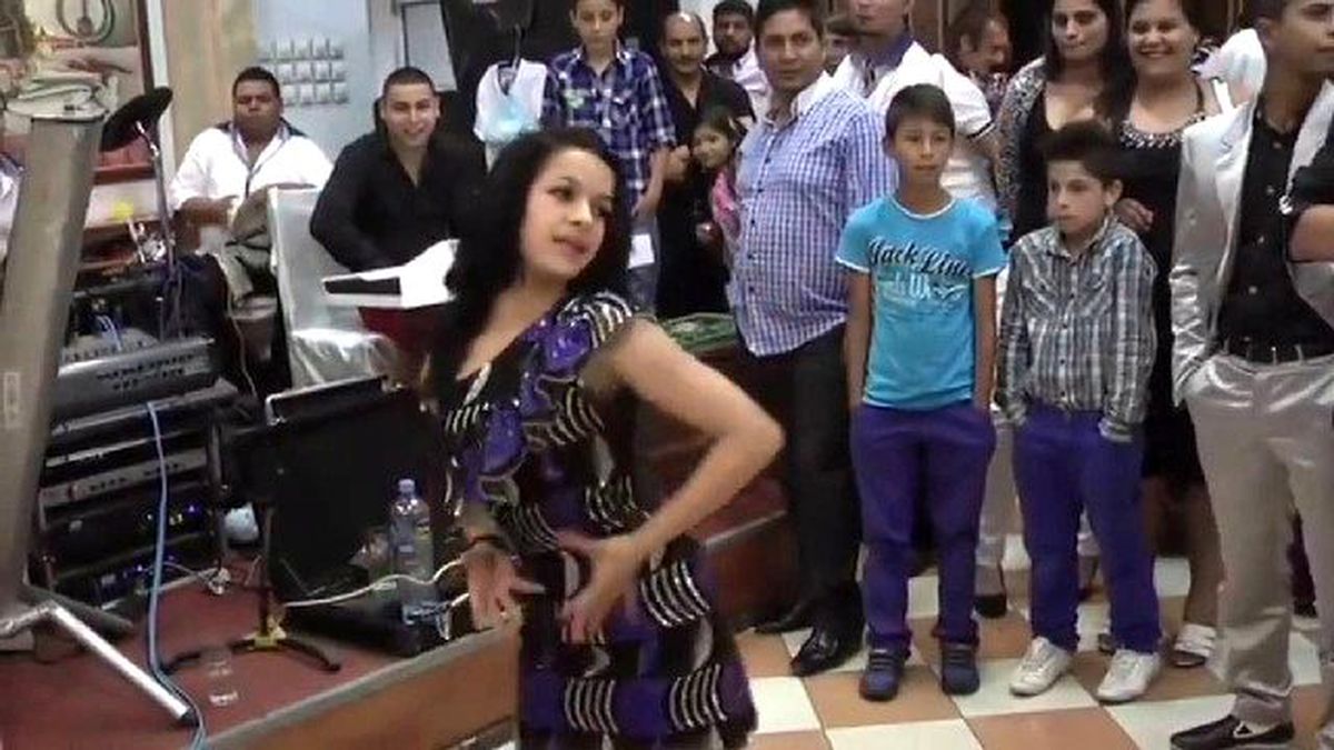 Genç Kızın Dansı, Düğünü Gölgede Bıraktı
