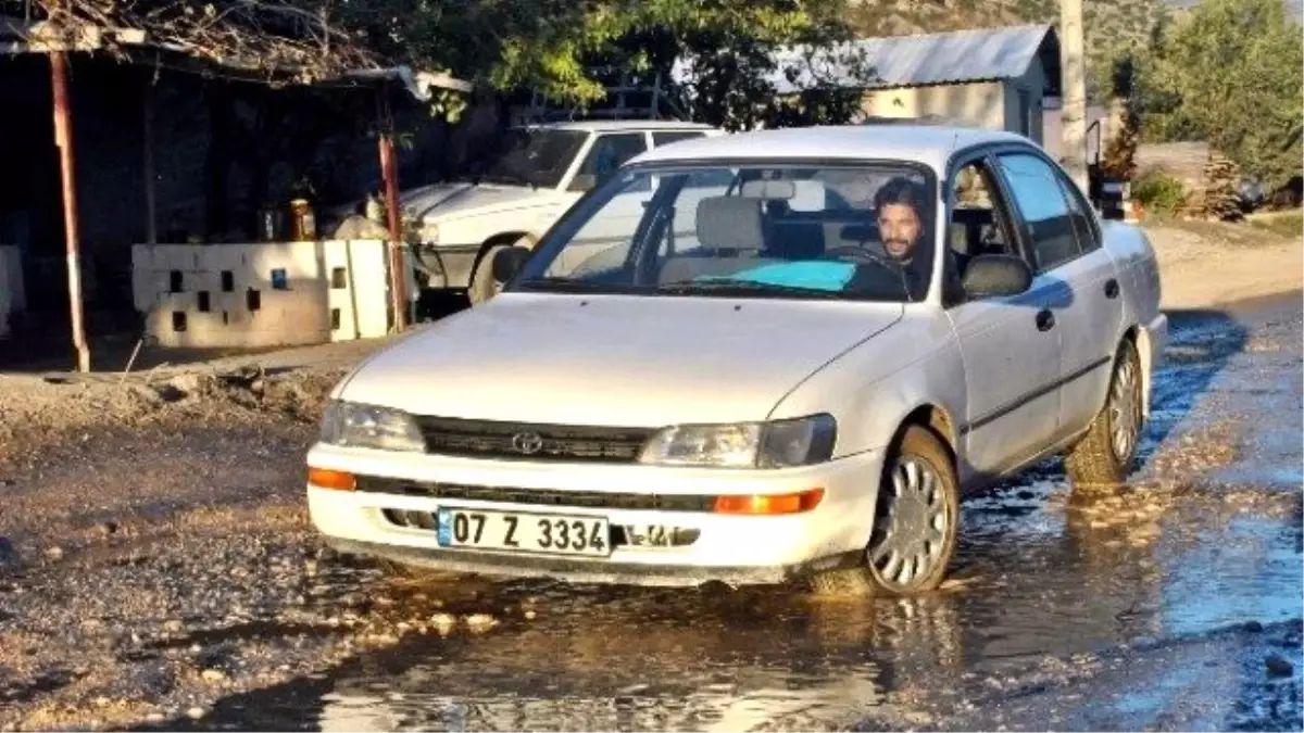 Köstebek Yuvası Yollar, Sürücülere Cambazlık Öğretiyor