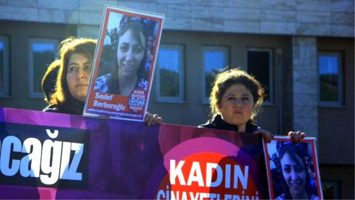 Muğla\'da Kadın Cinayetleri Protesto Edildi