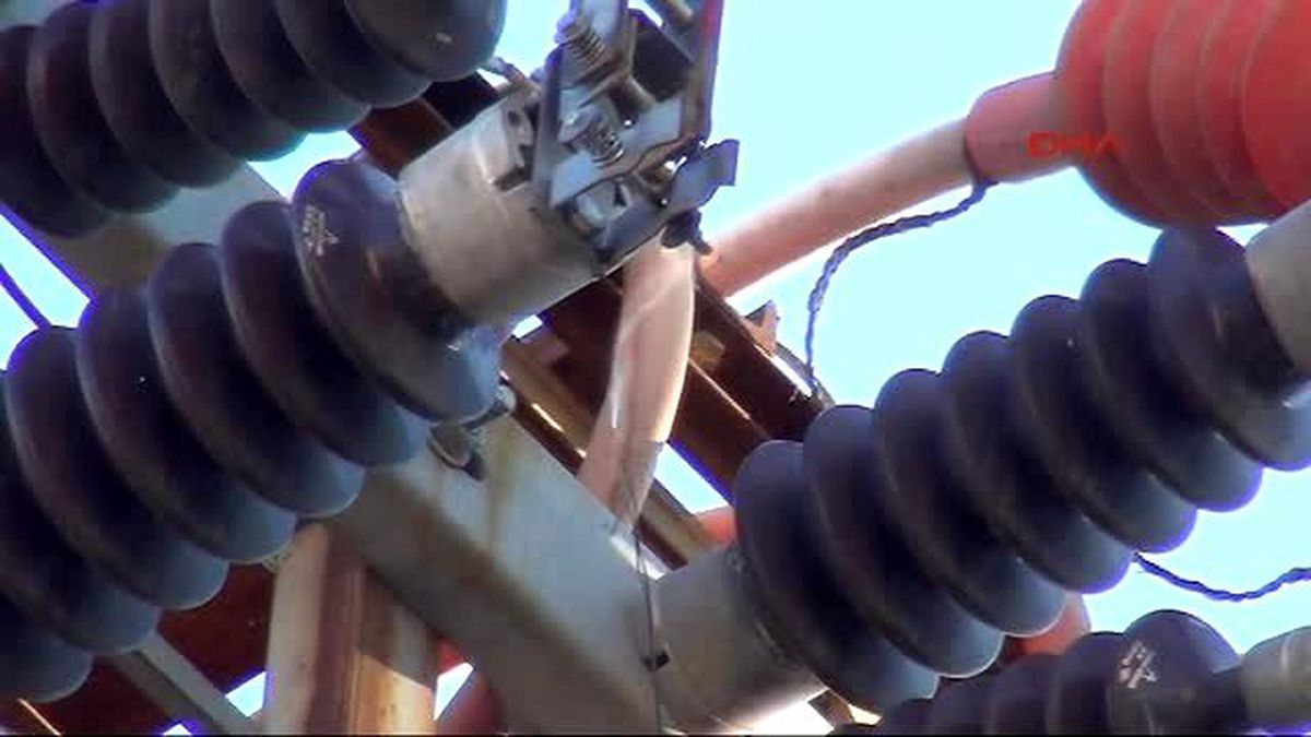 Okul Bahçesindeki Trafo, 3 Saat Tehlike Saçtı