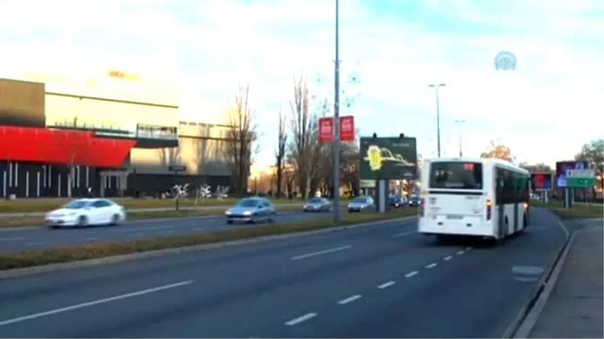 Petrol Fiyatlarındaki Düşüş, Balkanlar\'ı Sevindirdi