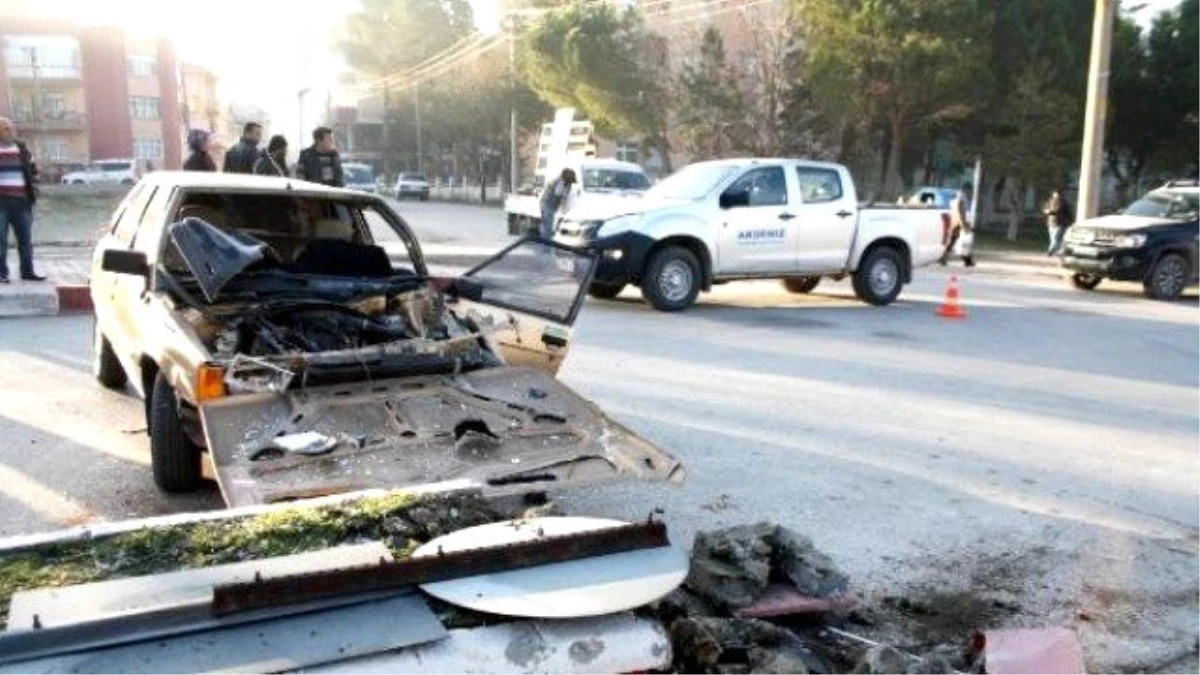 Burdur\'da Staja Giden Öğrenciler Kaza Yaptı: 1\'i Ağır 4 Yaralı