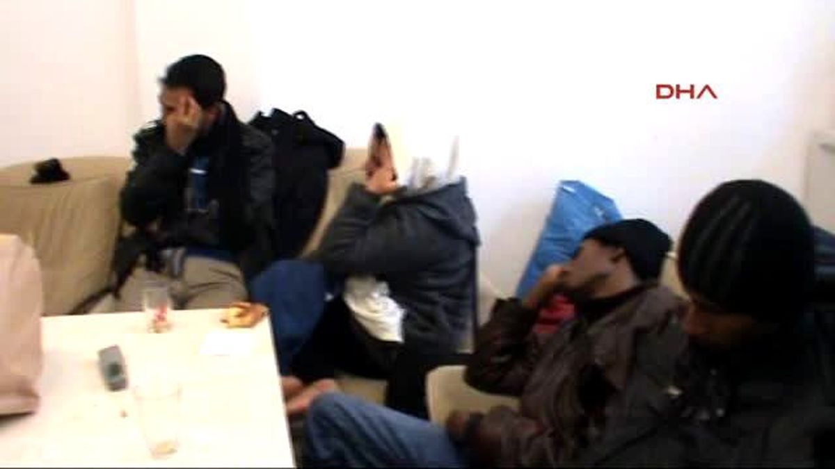 Tekne Karaya Oturunca Umuda Yolculuk Sona Erdi