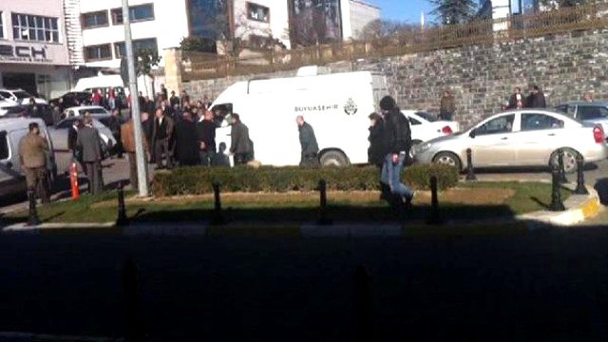 Vedat Şahin ve Ferdi Topal\'ın Cenazeleri Adli Tıp\'tan Alındı