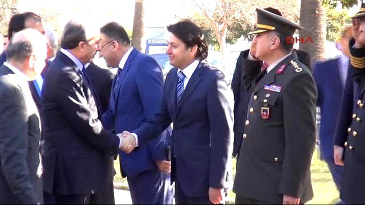 Bakan Eker, Mersin\'de İhracatçıların Sorunlarını Dinledi