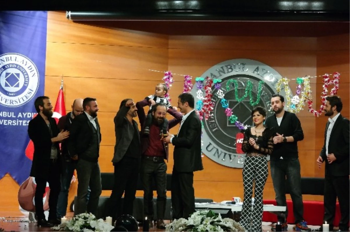 Beşiktaş Tv, Yılbaşı Coşkusunu Aydın Üniversitesi ile Kutladı