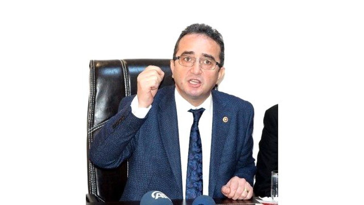 CHP\'li Tezcan; "Üniversiteliler Özgürce Konuşma İmkanına Sahip Olmalıdır"
