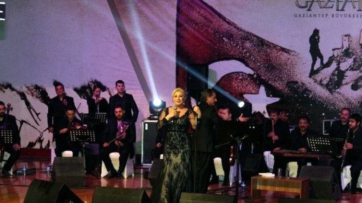 Düzeltme) Gaziantep\'te Muazzez Ersoy Resitali