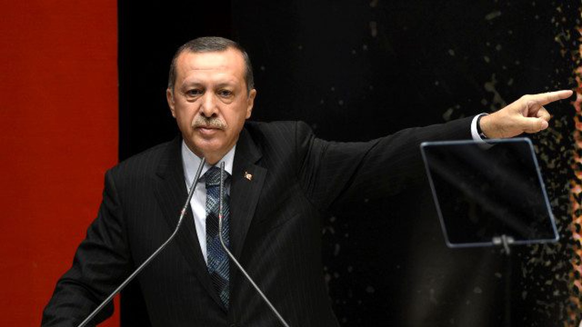 Erkek Gibi Karşıdan Gelin, Arkadan Hançerlemeyin!