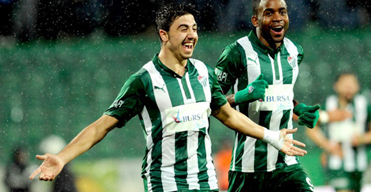 Fenerbahçe\'nin Gündemindeki Ozan Tufan İçin Bursaspor\'dan Hamle