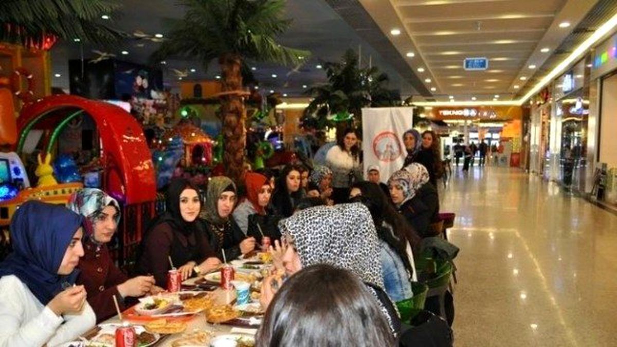 Hünerli Eller Kadın Derneği Ninova Park\'ta