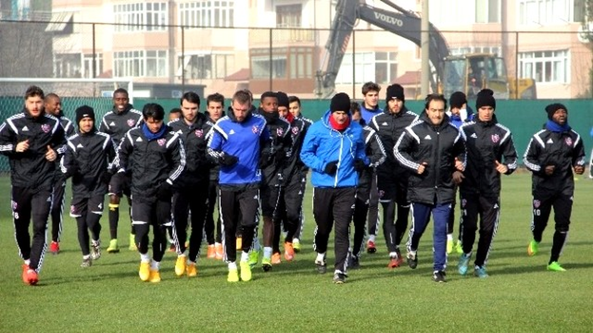 Kardemir Karabükspor ile Balıkesirspor, İlk Randevuda