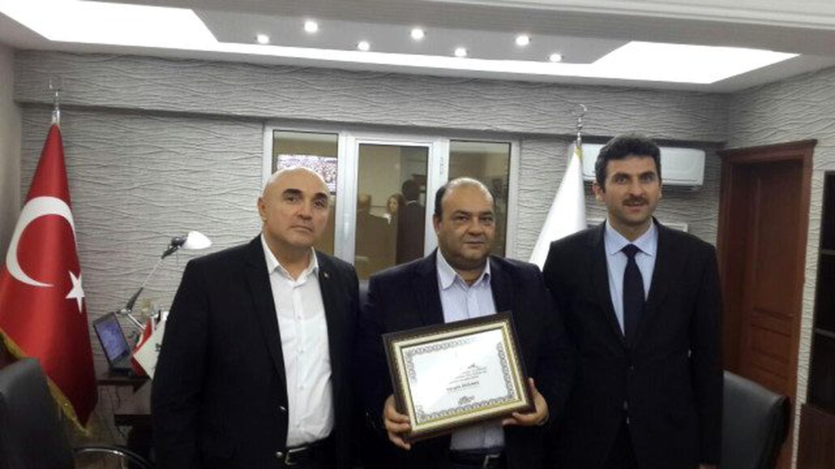 Kartepe Belediyesi\'nden Hayırseverlere Teşekkür Belgesi