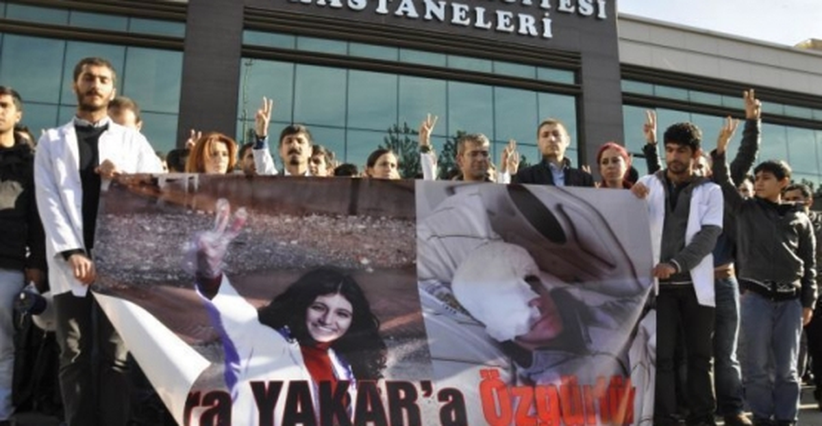 Kobani\'de Yaralanan Tıp Öğrencisinin Tutuklanmasına Tepki