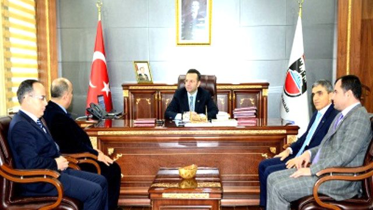 MÜSİAD Heyeti Vali Aksoy\'u Ziyaret Etti