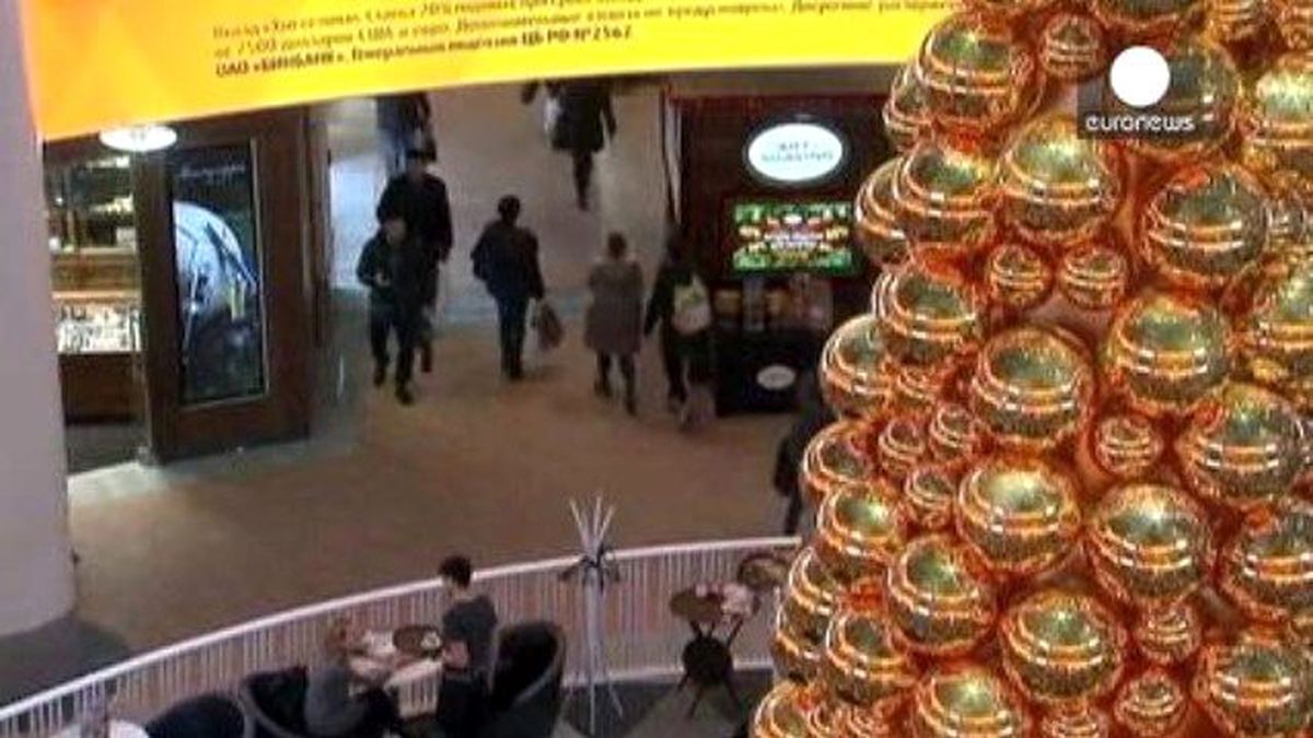 Rusya\'da Yılbaşı Öncesi Ekonomik Kriz Kendini Hissettirdi