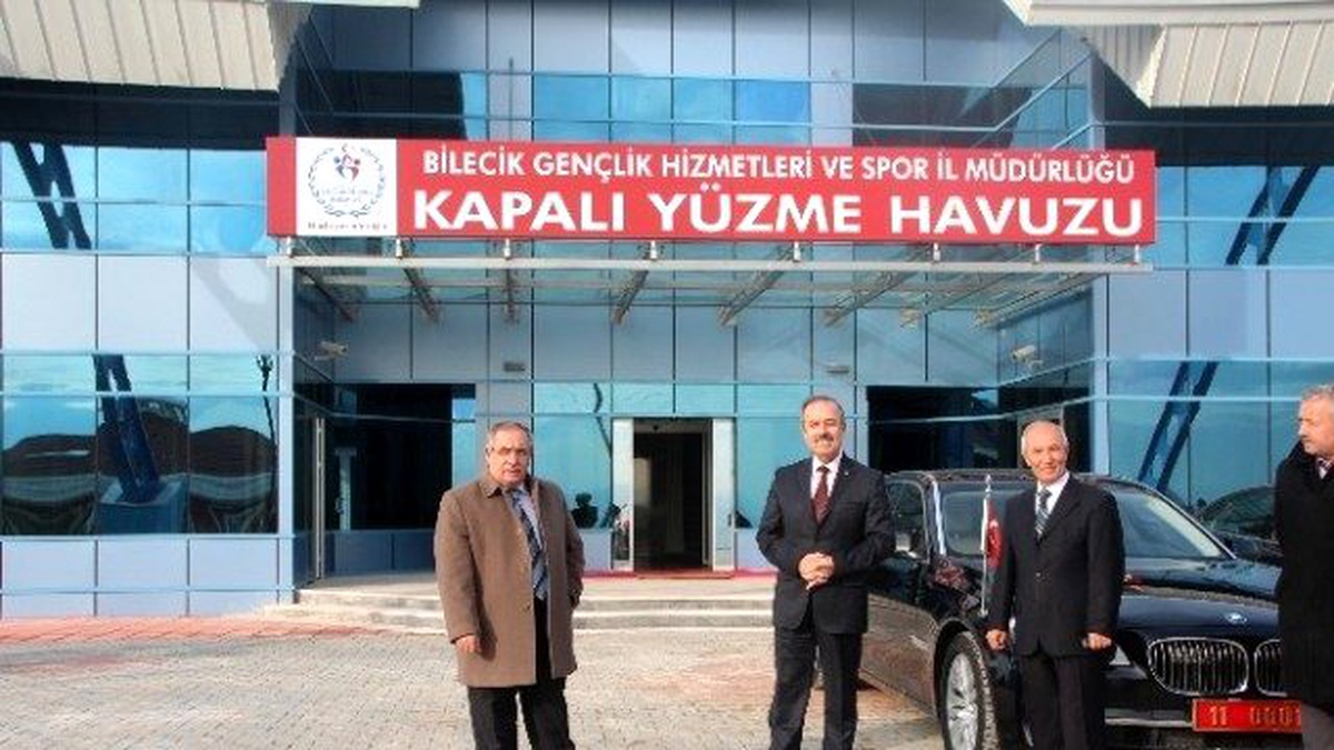 Yarı Olimpik Kapalı Yüzme Havuzunda Sona Yaklaşıldı