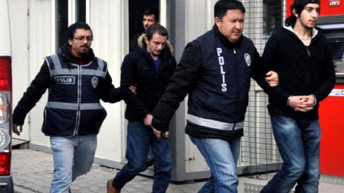 17 Yaşındaki Gencin Gasp Şüphelileri Tutuklandı