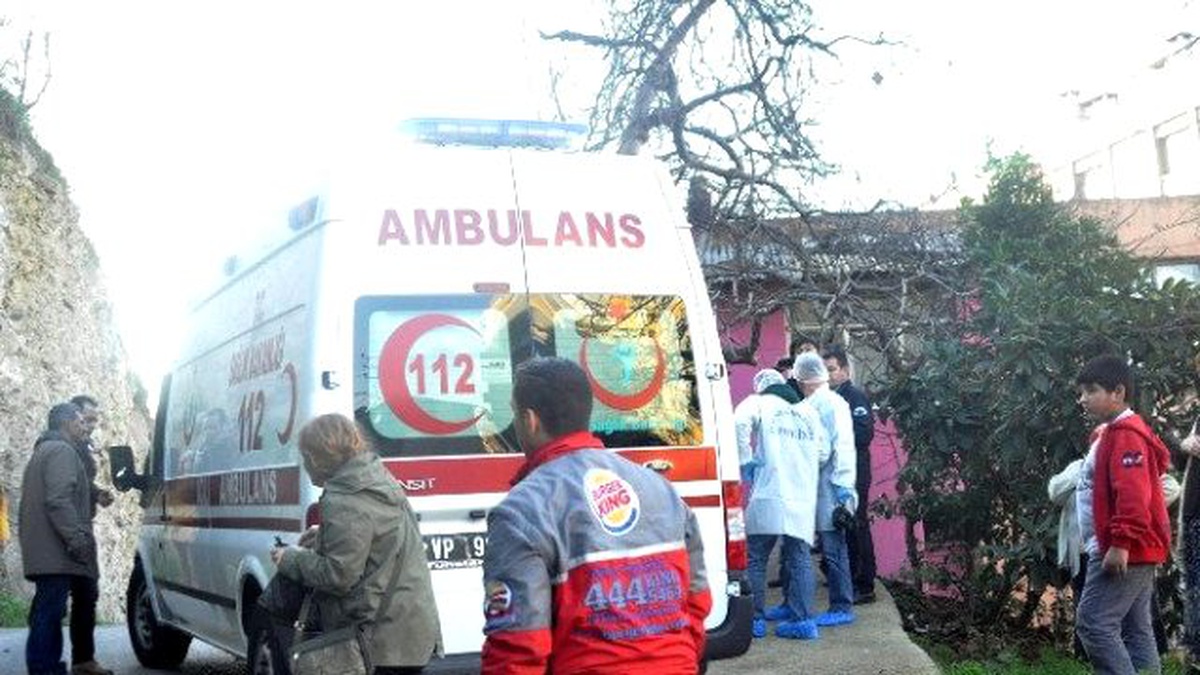 Anne ve Oğlu Sobadan Sızan Gazdan Zehirlendi