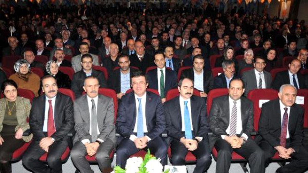Bakan Zeybekçi Van\'da İşadamlarıyla Kahvaltıda Biraraya Geldi (2)