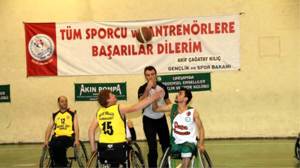 Çarşamba\'da Tekerlekli Sandalye Basketbol Karşılaşması