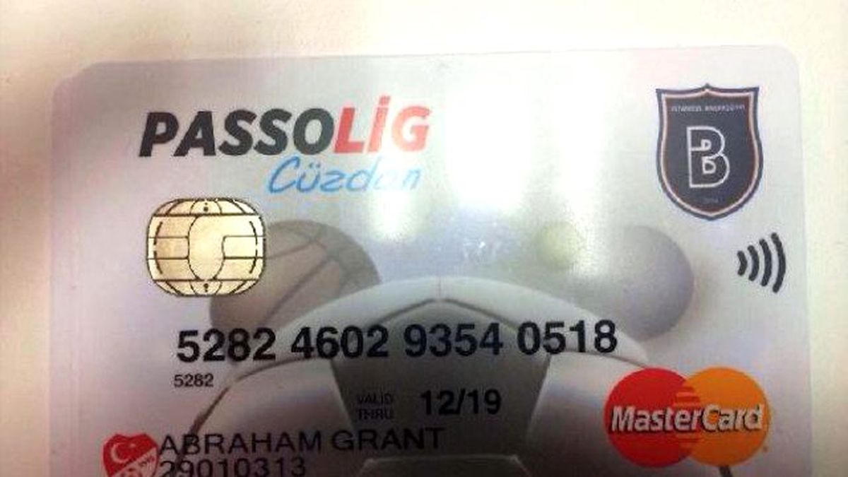 Chelsea\'nin Eski Hocası Avram Grant\'ta Passoligini Aldı