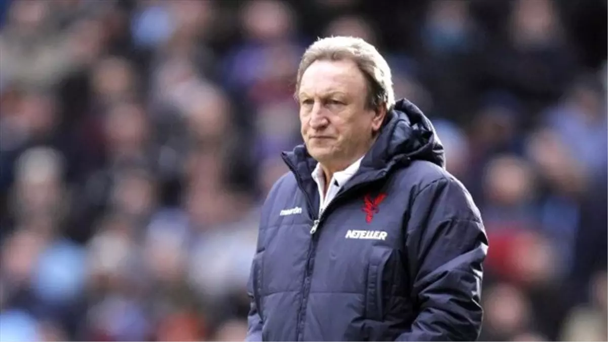 Crystal Palace\'ta Warnock Dönemi Sona Erdi