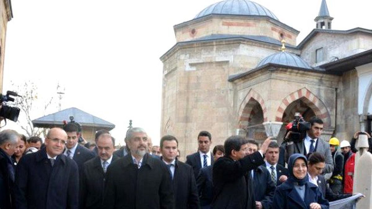 Davutoğlu: CHP\'ye 4 Yıl Değil, 4 Gün Verseler, Türkiye\'yi Şişli\'ye Çevirir(2)