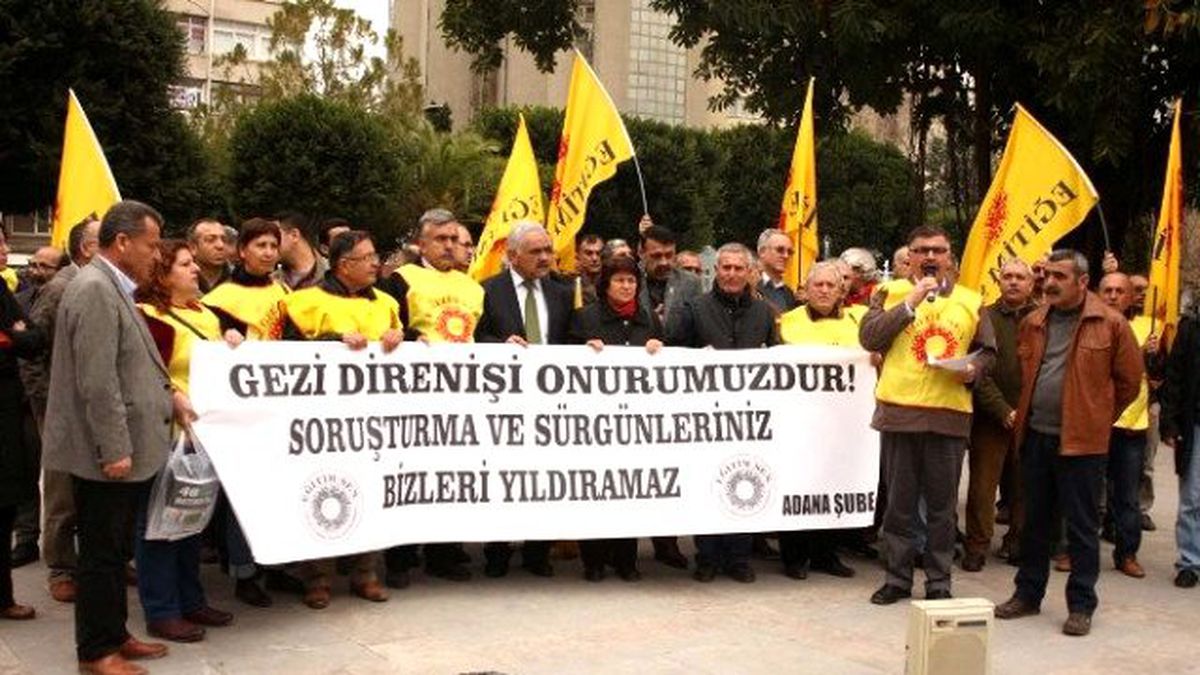 Eğitimciler Gezi Soruşturmalarını Protesto Etti