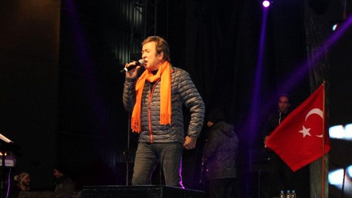 Eskişehir\'de Erol Evgin Rüzgarı