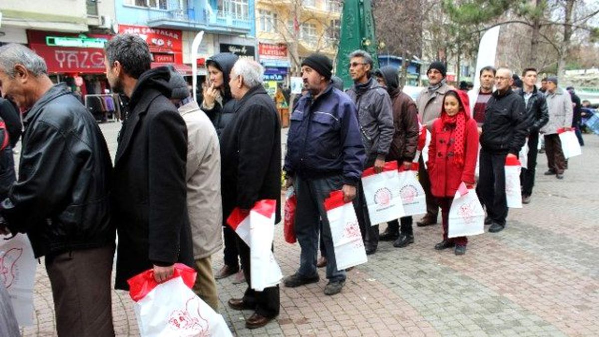 Eskişehir\'de Fidan Dağıtımı Devam Ediyor