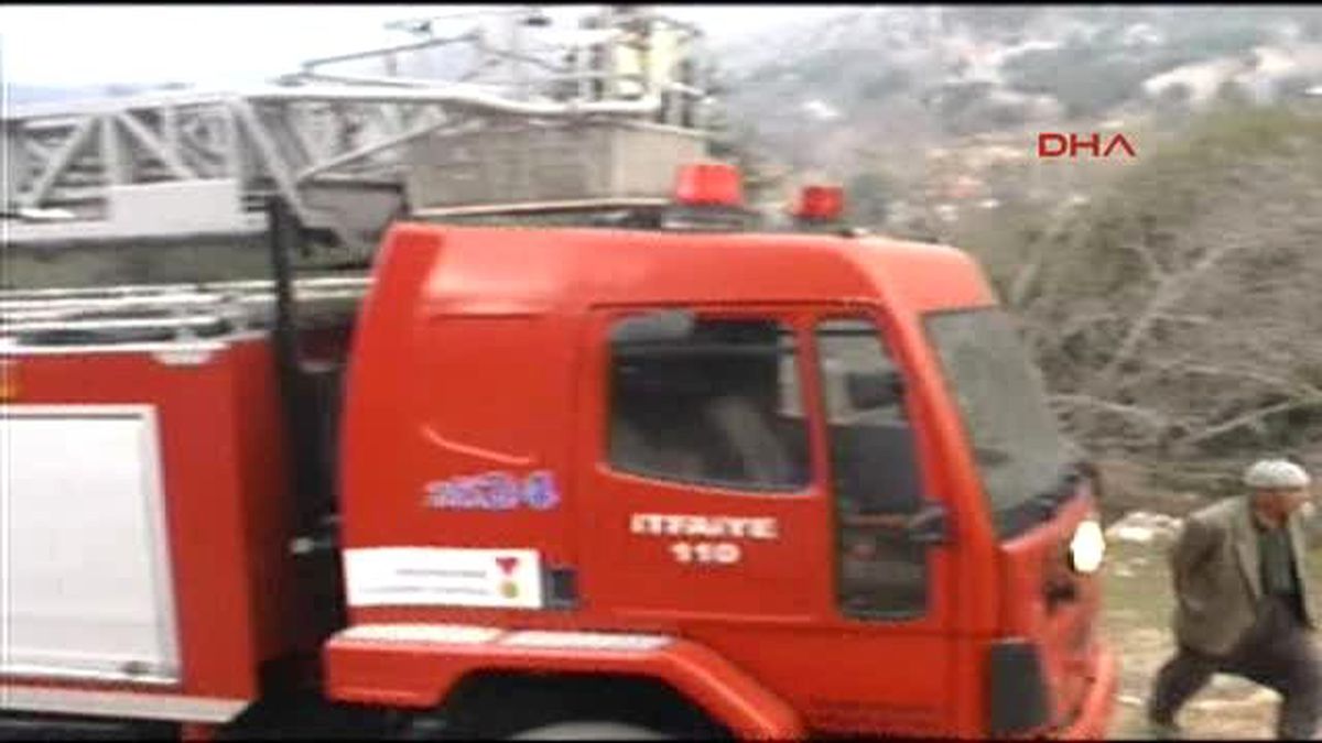 Evi Yanan Kadın Ağladı