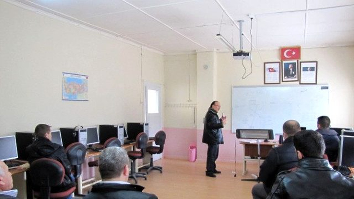 Hisarcık\'ta Katı ve Sıvı Yakıtlı Kalorifer Ateşçisi Kursu Açıldı