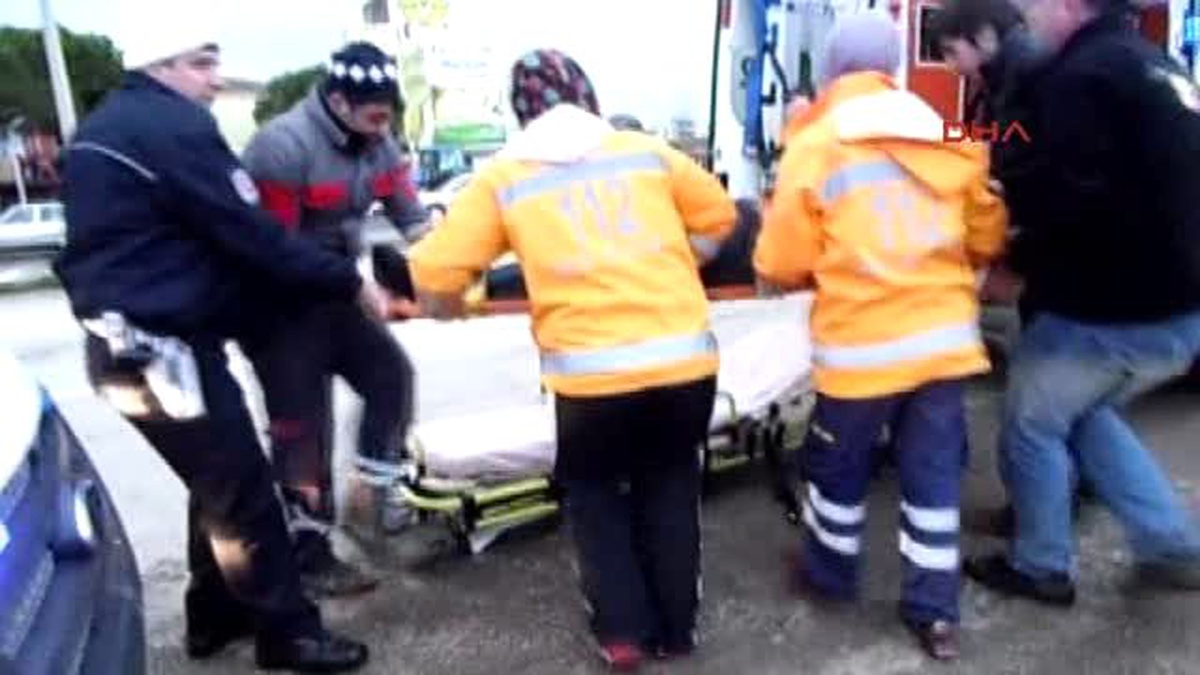 Malkara İzne Çıkan Askerin Otomobili Kaza Yaptı: 4 Yaralı
