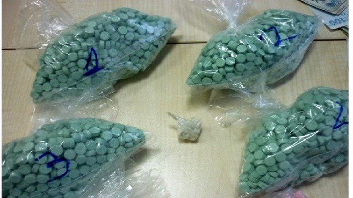 İzmir Narkotim\'den Uyuşturucu Hap Satıcılarına Darbe