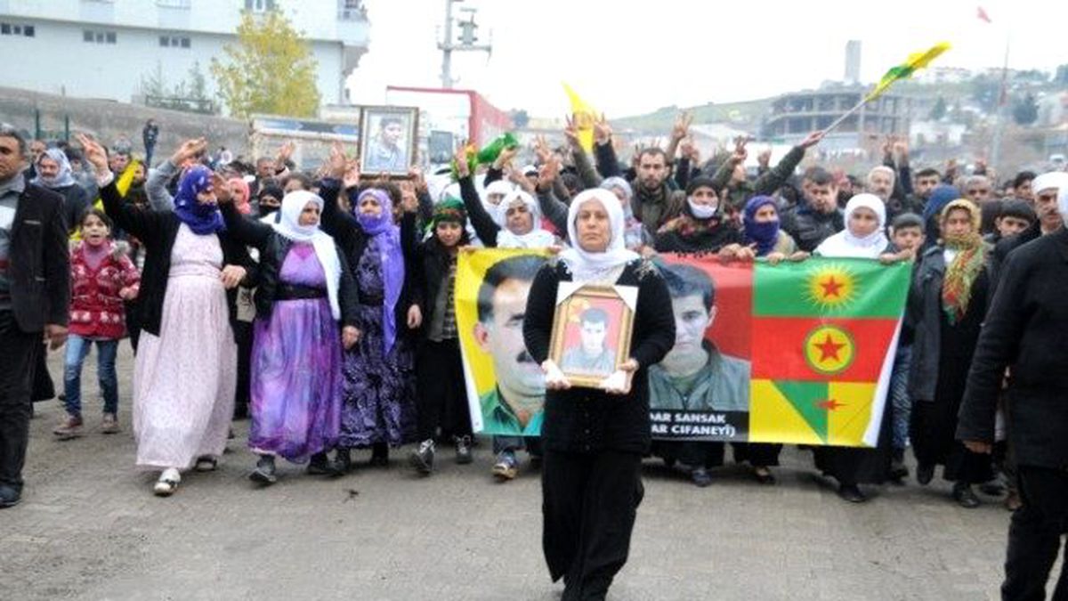 Şengal\'deki Çatışmada Ölen PKK\'lı Cizre\'de Defnedildi