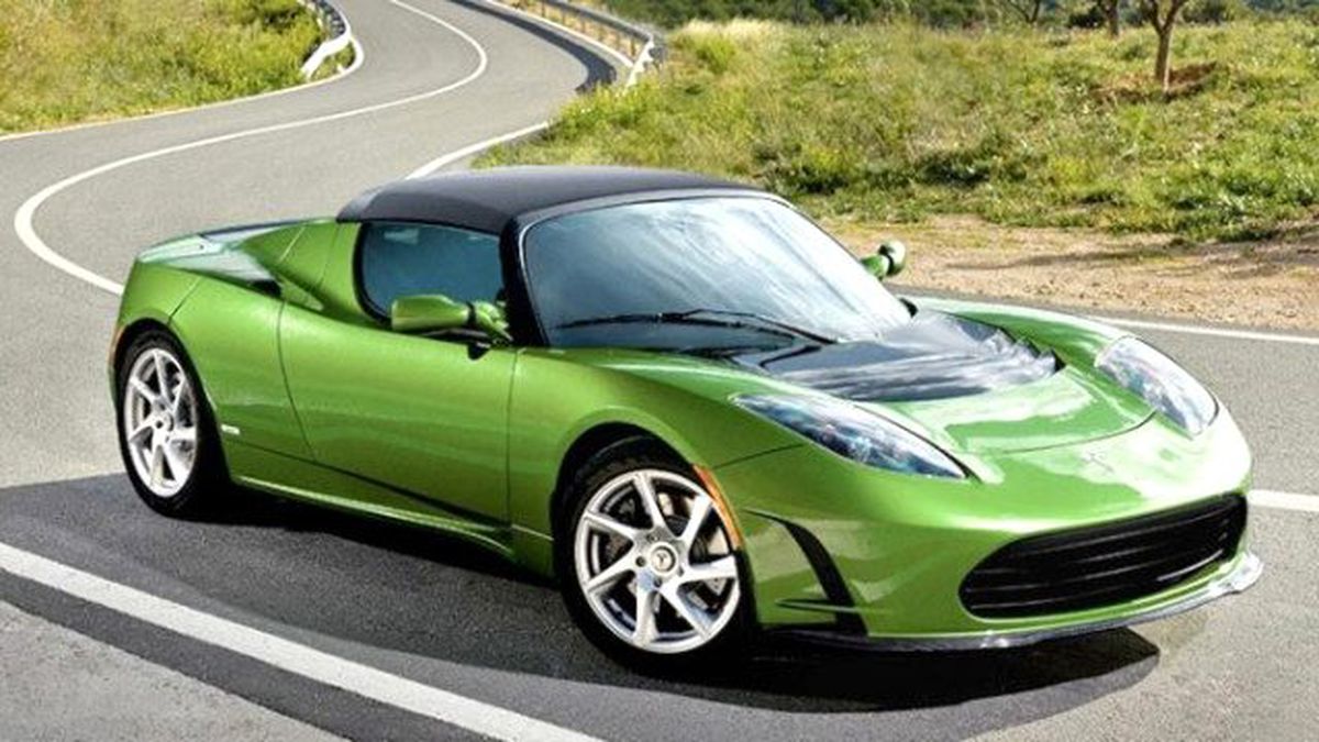 Tesla Roadster Tek Şarjla 650 Kilometre Gidecek