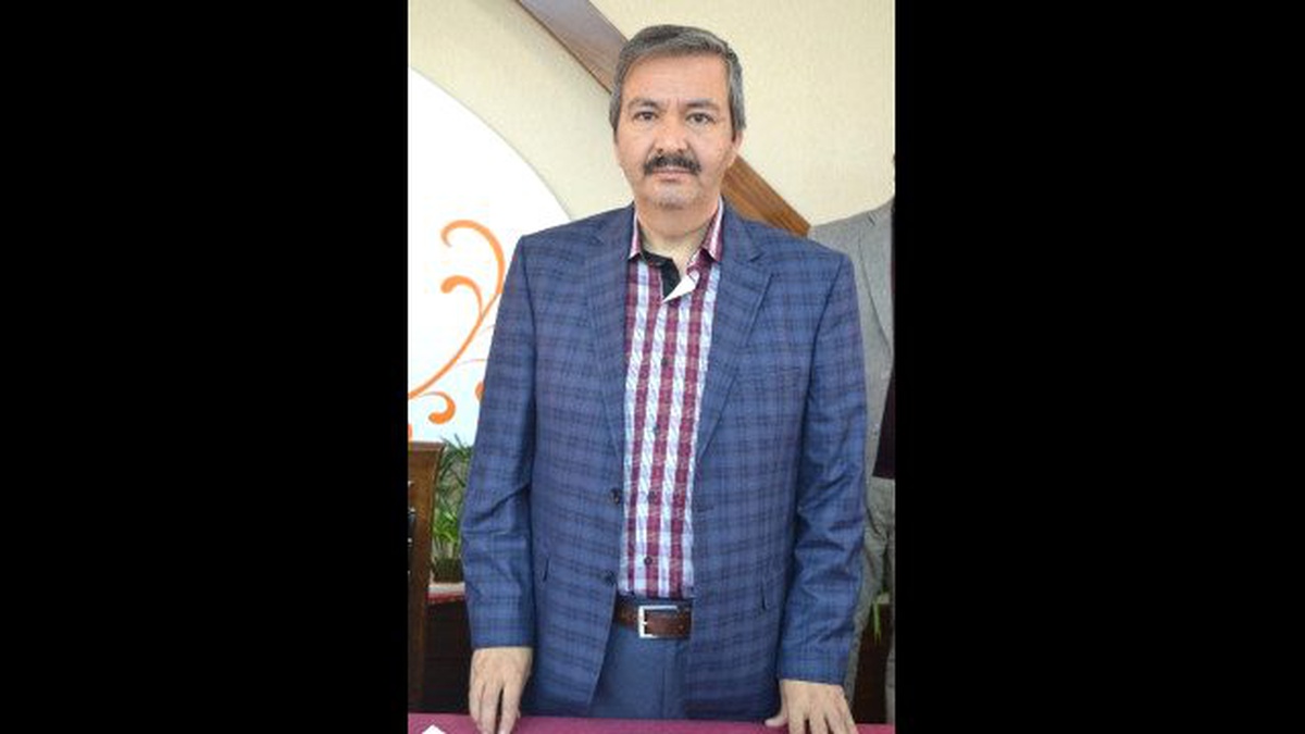 Sağlam: Aydın Olunmaz, Doğulur