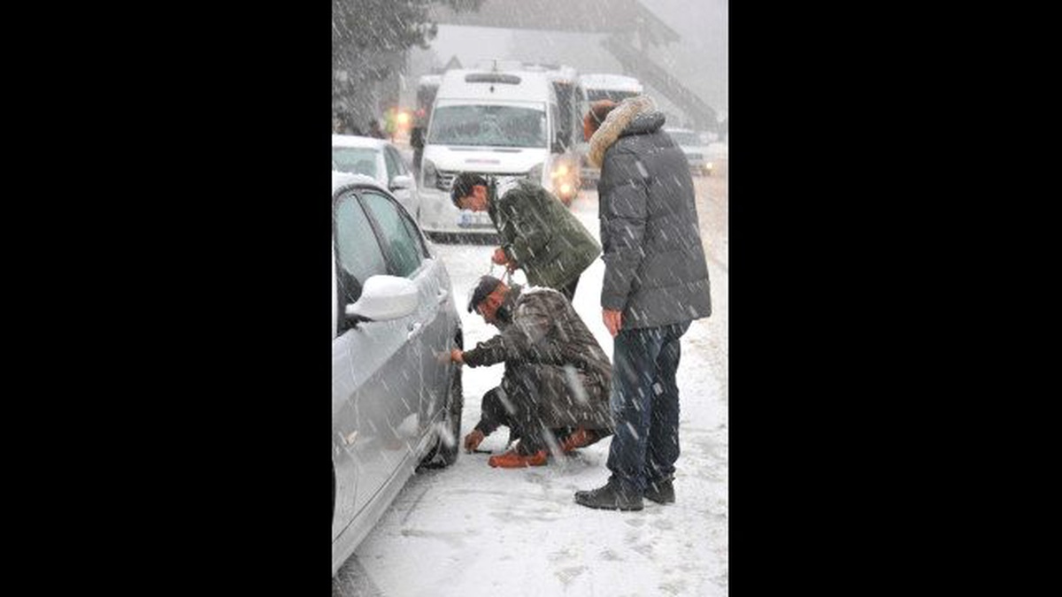 Uludağ\'a Günübirlik Tatilci Akını