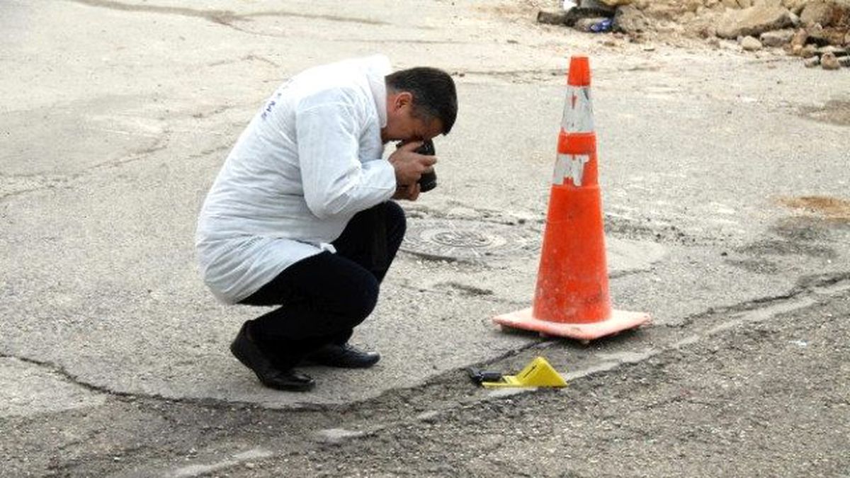 Yolun Ortasında Silah Bulundu