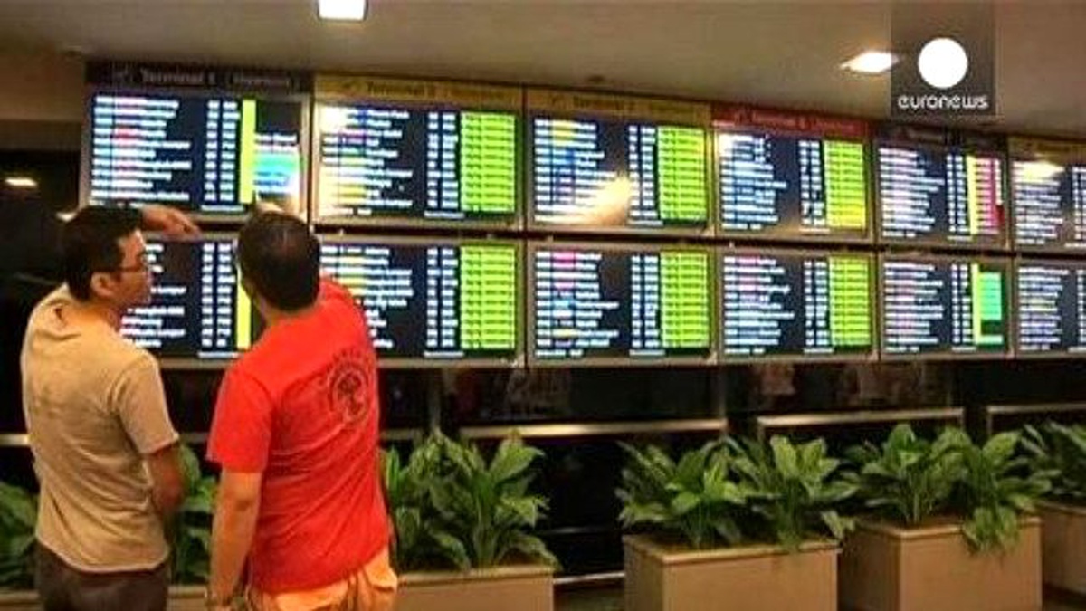 Airasia Yolcu Uçağını Arama Çalışmalarına Ara Verildi