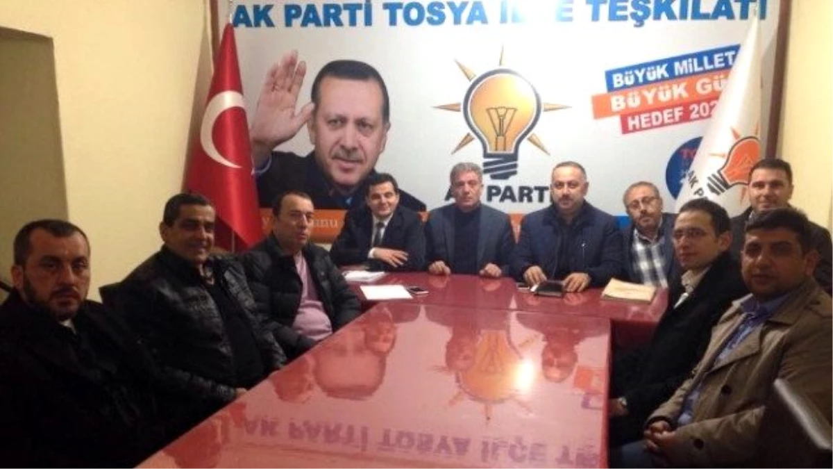 AK Parti Tosya İlçe Teşkilatında Görev Dağılımı Yapıldı