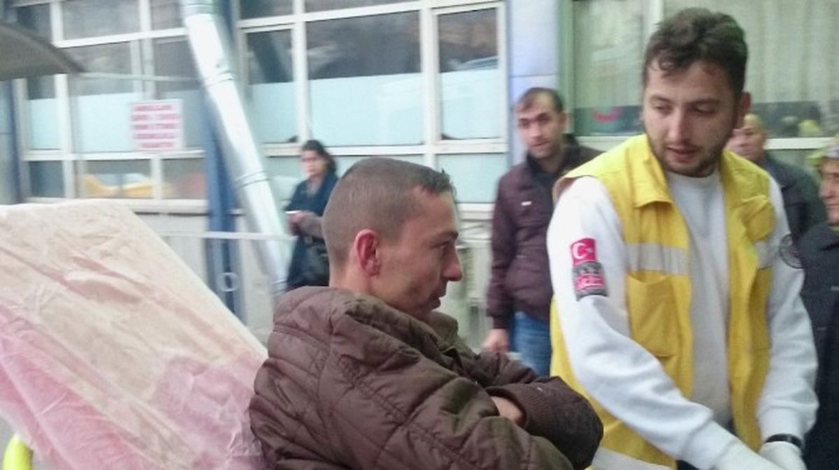 Alkol ve Sentetik Uyuşturucu 2 Kişiyi Hastanelik Etti