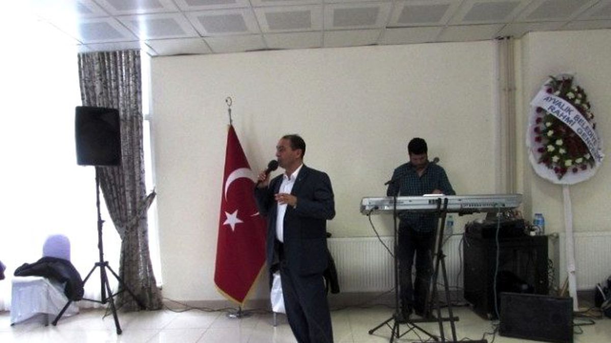 Ayvalıklı Engellilere Yeni Yıla Günler Önceden Eğlenceli Partiyle Girdi