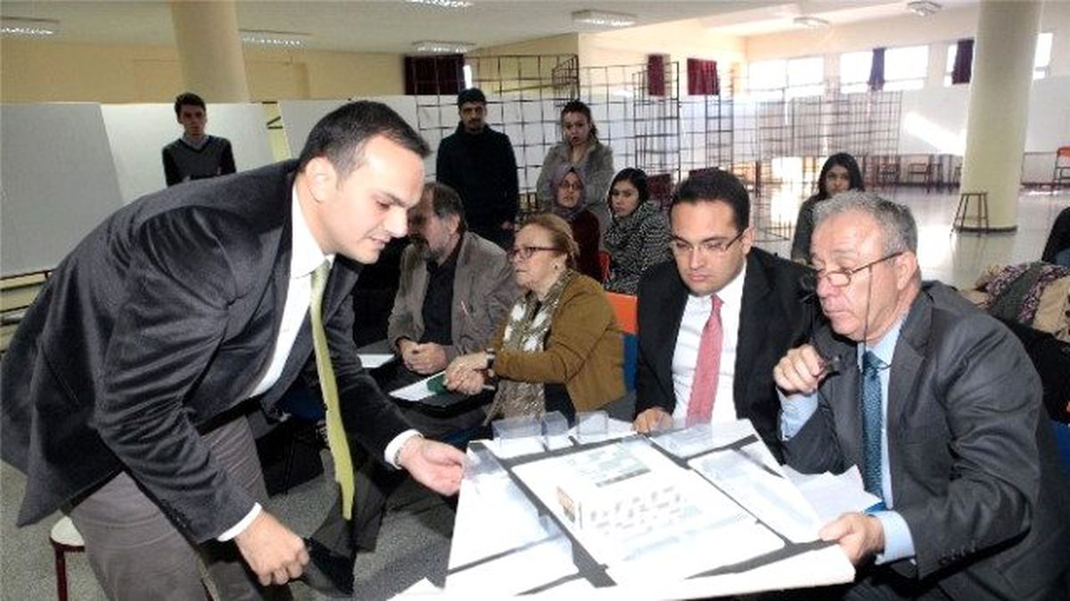 Bornova\'nın Yeni Binasına "Genç Mimar" Bakışı