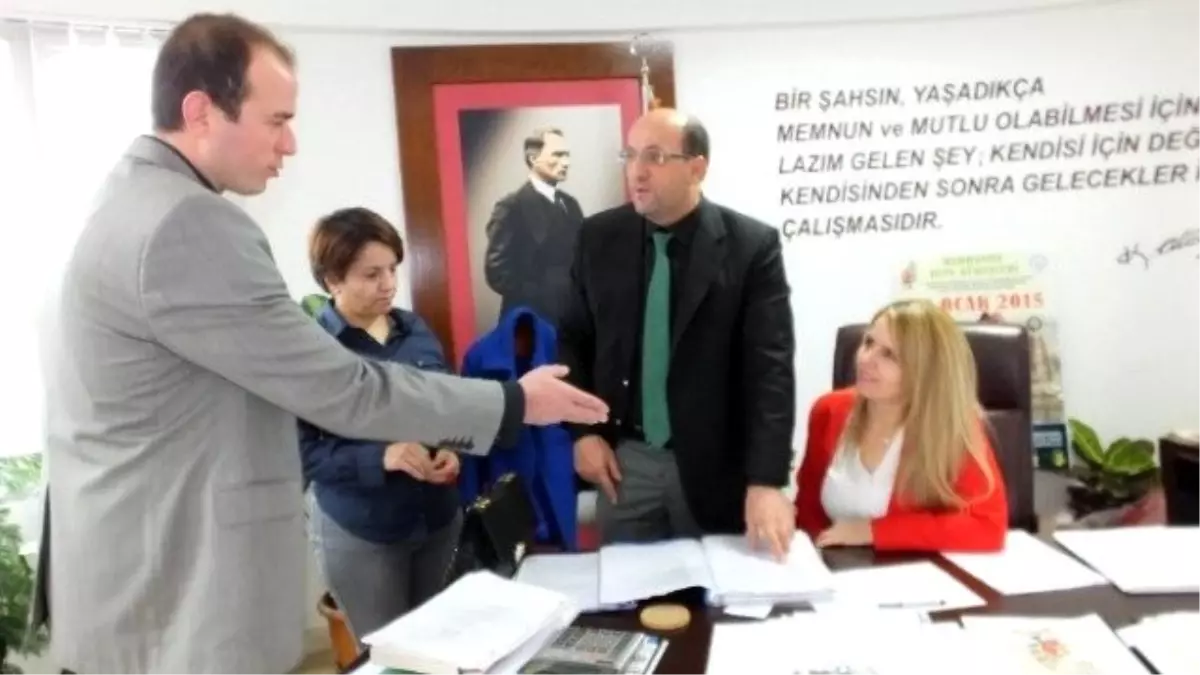 Burhaniye\' de Hadiye Erok Dur Durak Bilmiyor