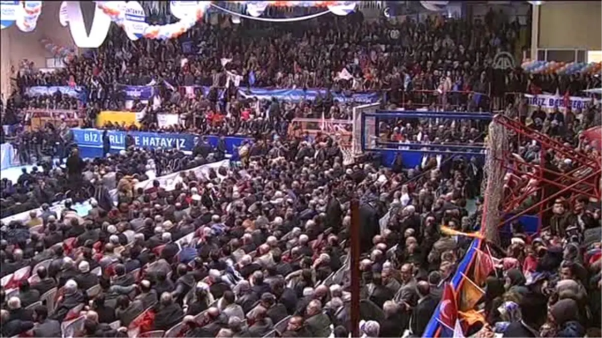 Davutoğlu: "Mezhep ve Irk Temelli Politika Benimsemedik"