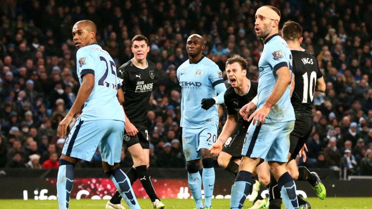 Manchester City: 2 - Burnley: 2