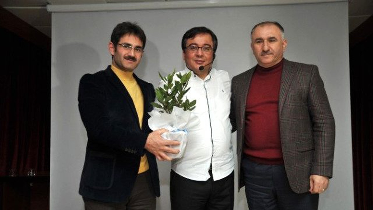 Mehmet Akif Ersoy Orhangazi\'de Anıldı